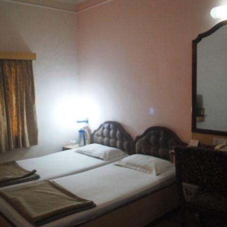 Padma Hotel Puri Buitenkant foto